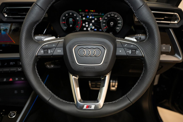 2025 MY26 Audi A3 GY TFSI 110kW S line Hatch image 11
