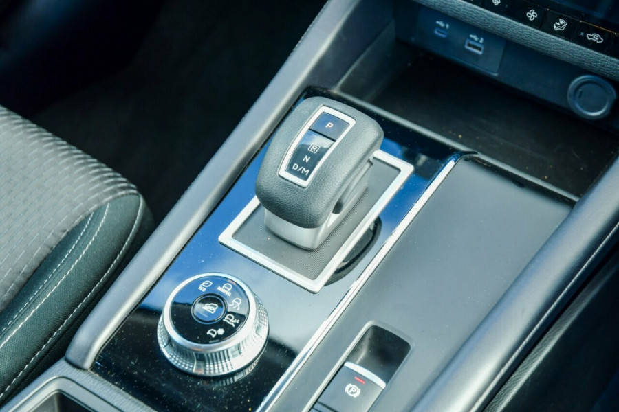 2023 MY24 Mitsubishi Outlander ZM ES SUV Image 12