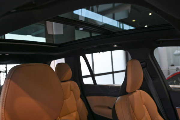 2024 MY25 Volvo XC90  Ultra B6 Bright SUV Image 6