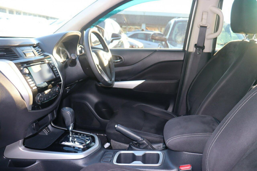 2018 Nissan Navara D23 Series 3 ST Dual Cab Pickup Image 18