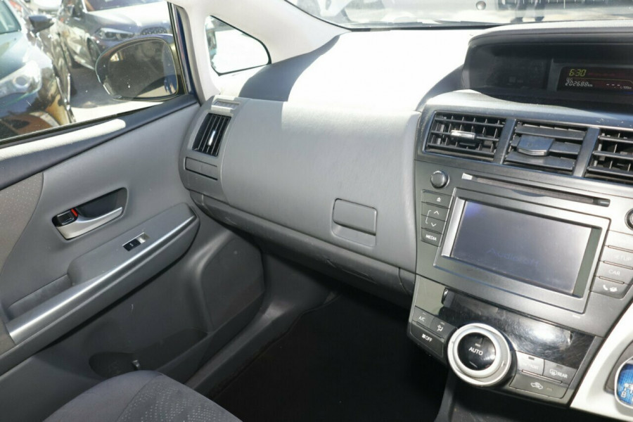 2013 Toyota Prius V ZVW40R  Wagon Image 10