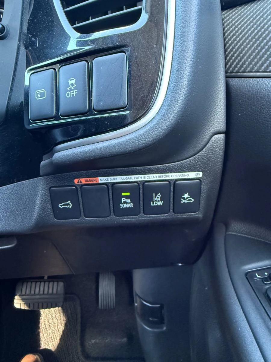 2021 Mitsubishi Outlander ZL Exceed SUV Image 18