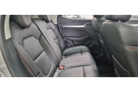 2024 MG ZST S13 Essence SUV