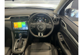 2024 MG ZST S13 Essence SUV