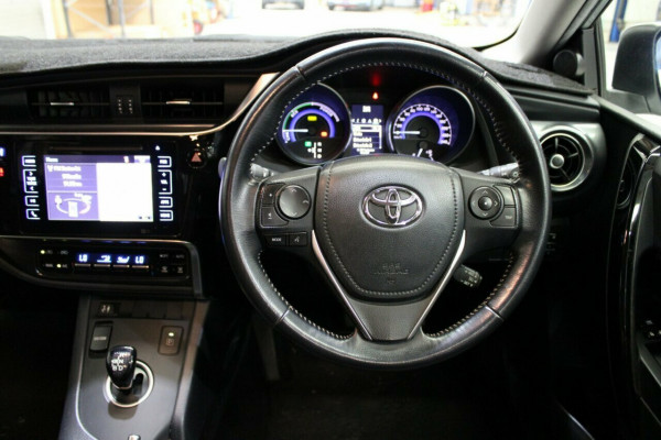 2016 Toyota Corolla ZWE186R Hybrid Hatch Image 25