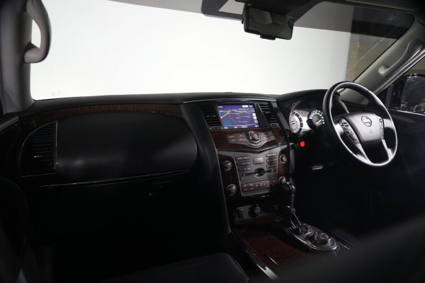 2022 Nissan Patrol Ti-L SUV Image 10