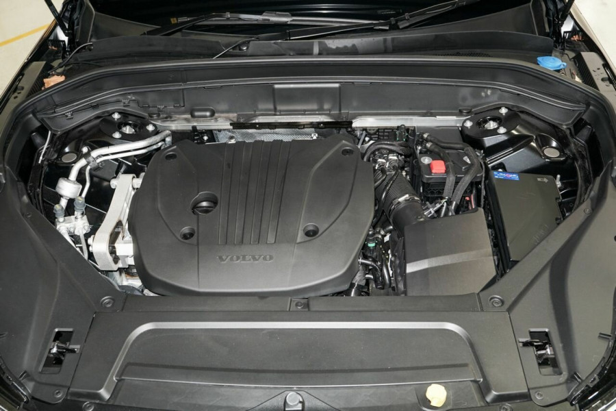 2026 Volvo XC90 L Series Black Edition SUV Image 20