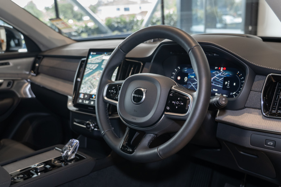 2025 MY26 Volvo XC90 L Series Ultra B5 Dark SUV