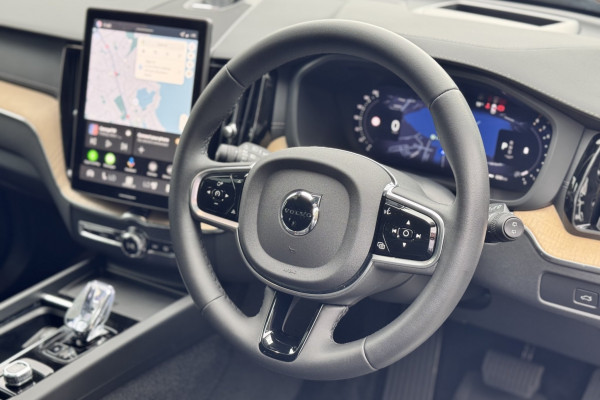 2025 Volvo XC60 UZ Ultra B5 Dark SUV Image 10