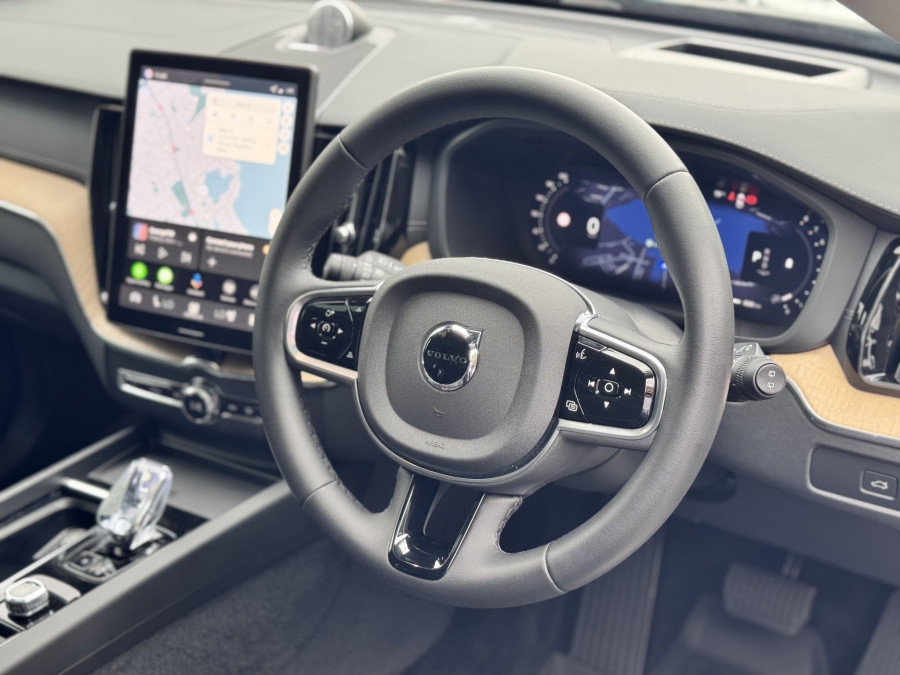 2025 Volvo XC60 UZ Ultra B5 Dark SUV Image 10