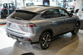 2024 MY24.5 MG HS AS33 Essence SUV