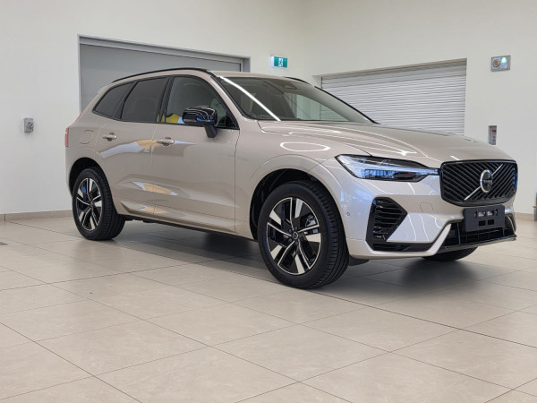 2025 MY26 Volvo XC60 UZ Plus T8 Plug-in Hybrid Dark SUV image 5