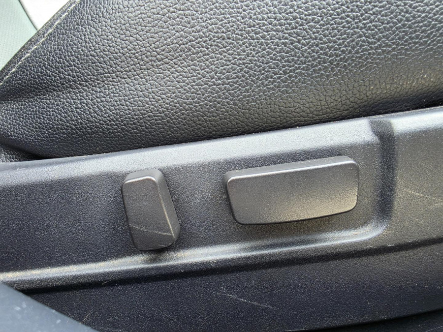 2017 Mitsubishi Lancer CF LS Sedan Image 21