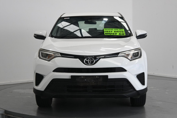 2015 Toyota RAV4 3P443701B rav SUV Image 2