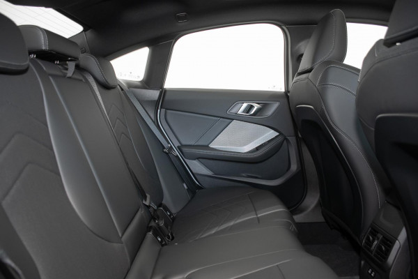 2025 BMW 2 Series F74 220 M Sport Sedan image 10