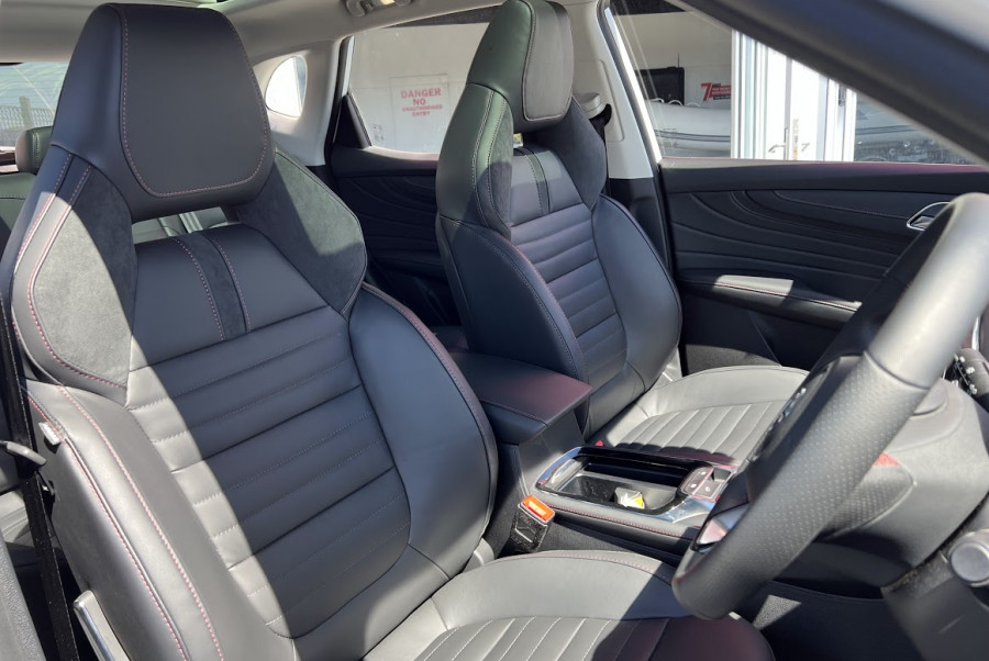 2023 MG HS Plug-in Hybrid SAS23 Essence SUV Image 9