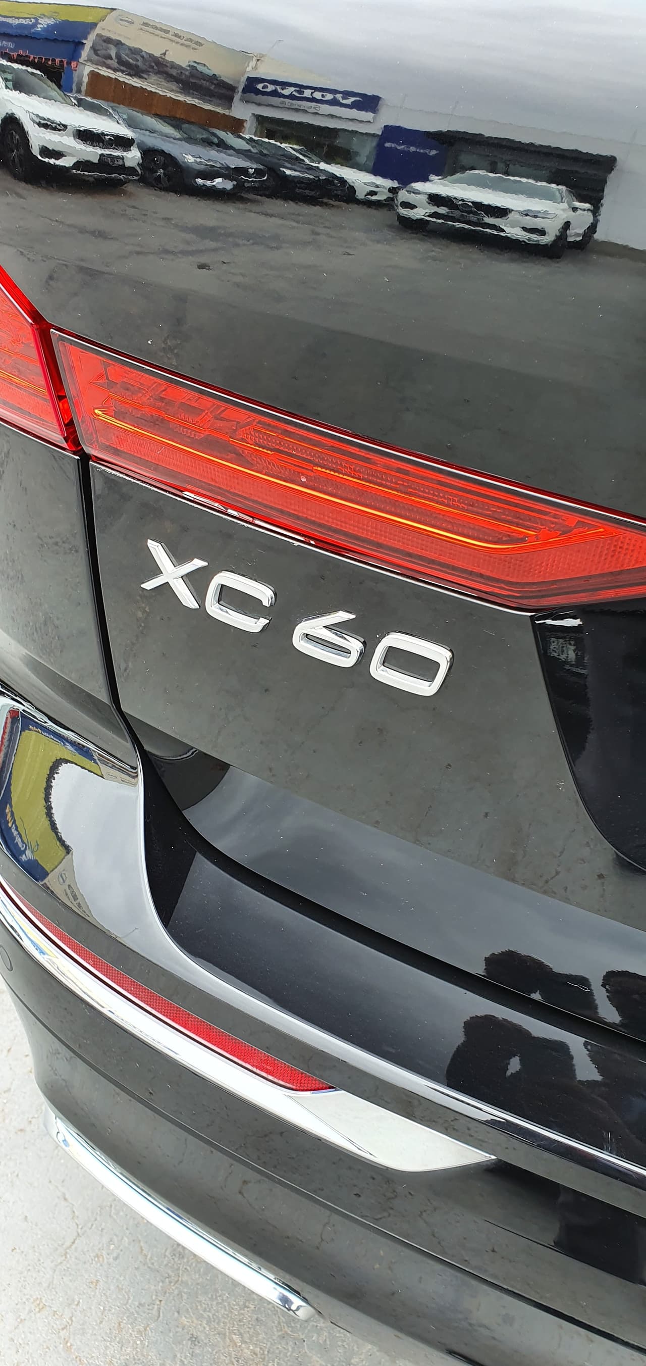 2018 MY19 Volvo XC60 UZ  D4 Inscriptio SUV Image 6