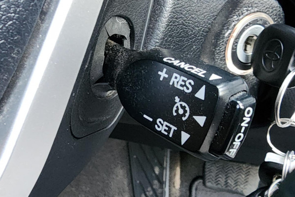 2017 Toyota Fortuner GUN156R GX SUV Image 16