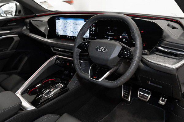 2025 Audi SQ5 GU  SUV image 6