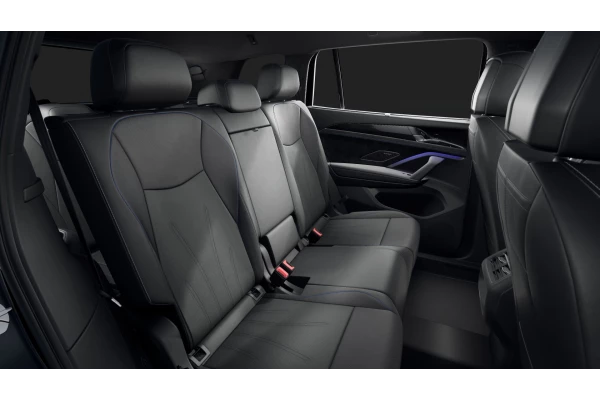 2026 Volkswagen Tayron R4 195TSI R-Line SUV Image 12