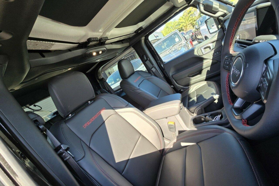 2024 Jeep Wrangler JL Unlimited Rubicon SUV Image 9