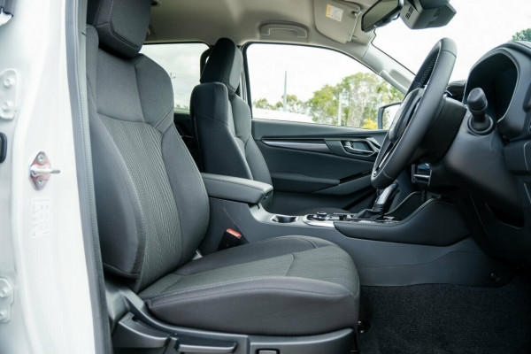 2026 MY25.5 Isuzu MU-X RJ LS-U SUV Image 20