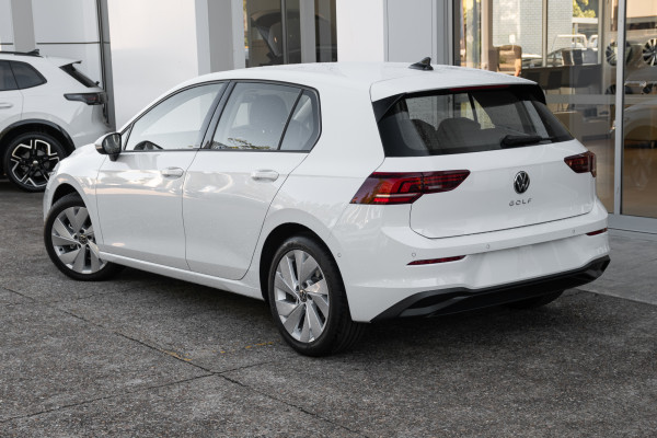 2026 Volkswagen Golf 8.5 110TSI Life Hatch Image 2