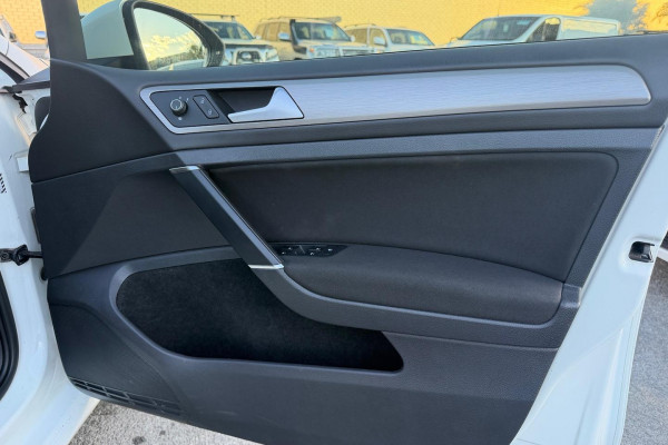 2014 MY15 Volkswagen Golf 7 90TSI Comfortline Hatch Image 12