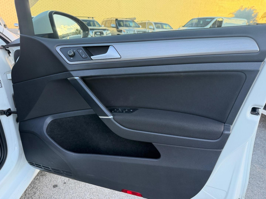 2014 MY15 Volkswagen Golf 7 90TSI Comfortline Hatch Image 12