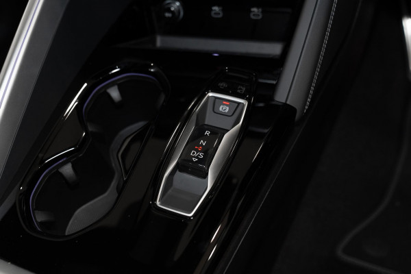 2025 [THIS VEHICLE IS SOLD] image 18