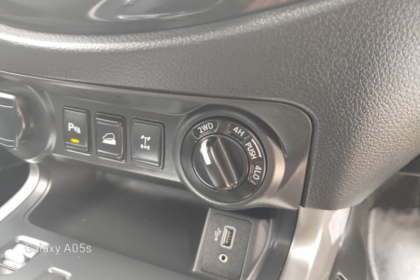 2023 Nissan Navara D23 ST Ute Image 23