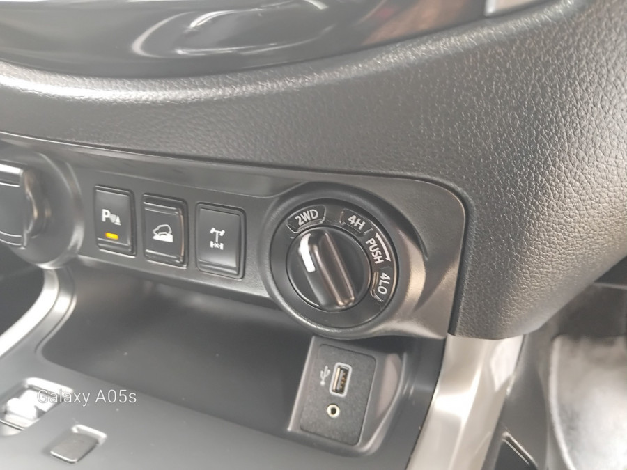 2023 Nissan Navara D23 ST Ute Image 23