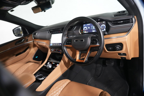 2024 Jeep Grand Cherokee Summit Reserve SUV Image 9