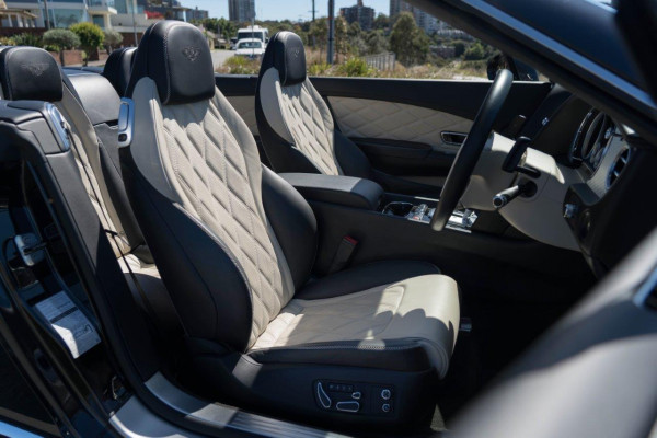 2015 Bentley Continental GT V8S Convertible Image 9