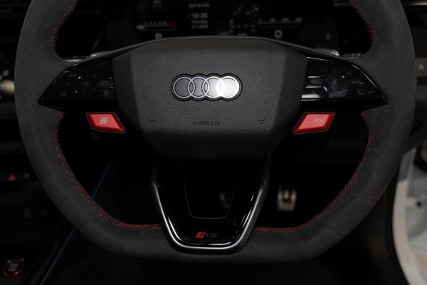 2025 Audi RS 3 GY  Hatch image 6