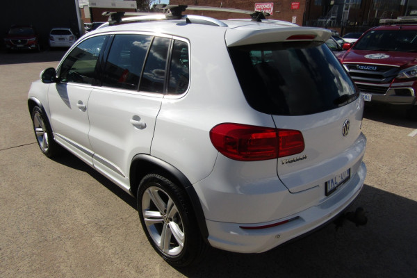 2014 MY15 Volkswagen Tiguan 5N  155TSI R-Line Wagon Image 5