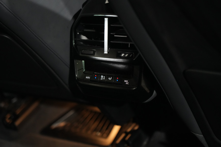 2024 BMW iX xDrive40 Sport SUV