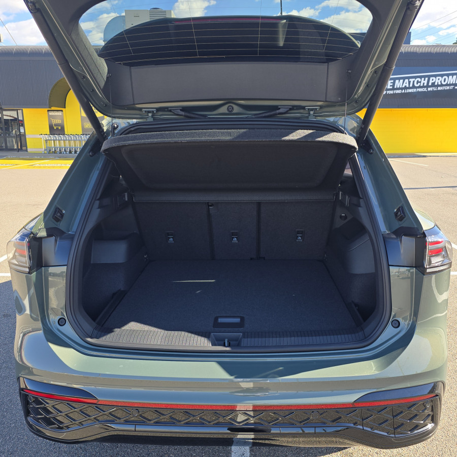2026 Volkswagen Tiguan CT 195TSI R-Line SUV Image 11