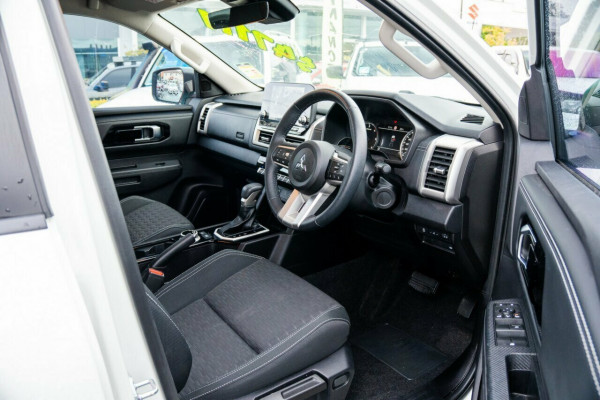 2025 Mitsubishi Triton MV GLS Ute Image 15