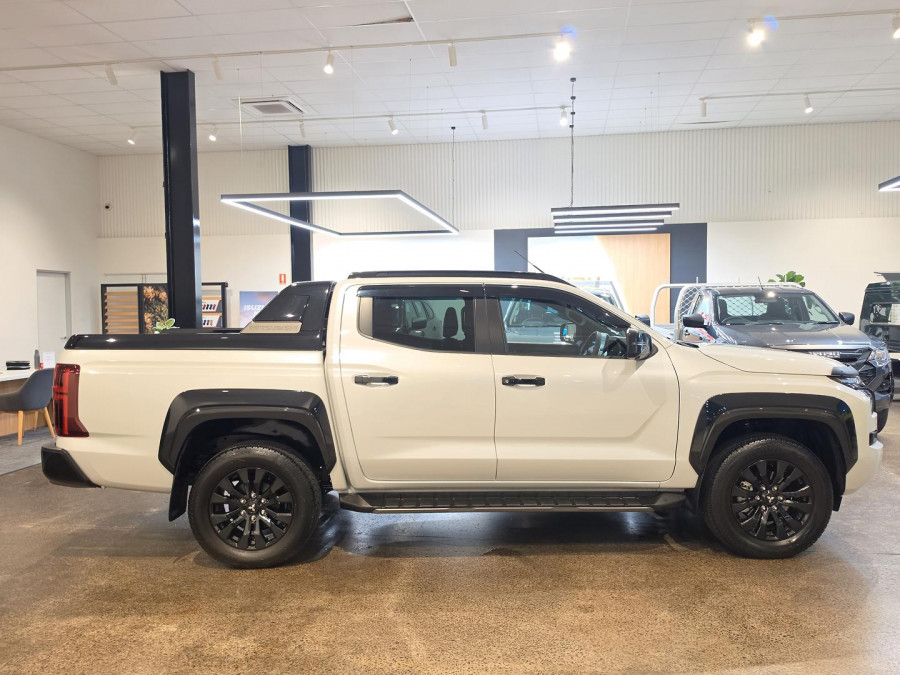 2026 Mitsubishi Triton MV GSR Ute Image 9