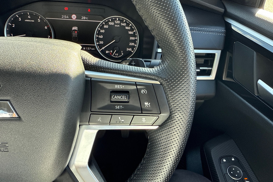 2024 Mitsubishi Outlander ZM LS SUV Image 24