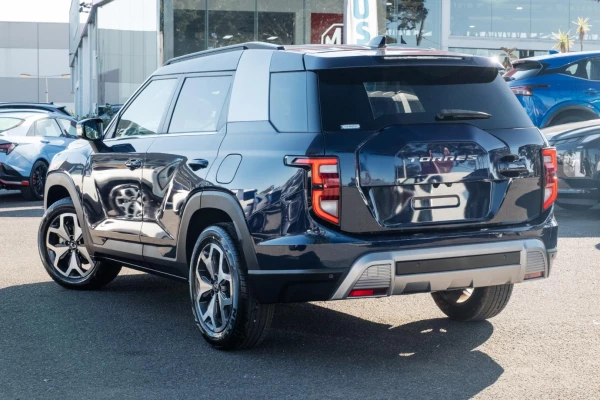 2025 KGM Torres J116 Adventure SUV Image 2