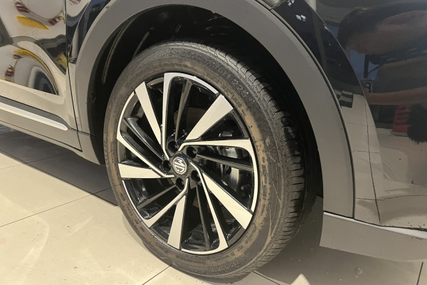 2025 MG ZS Essence 1.5Pht/3Hd SUV