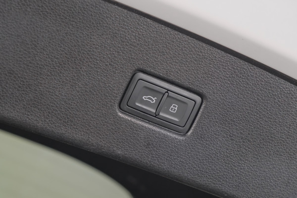 2022 Audi Q5 FY 45 TFSI S Line SUV image 17