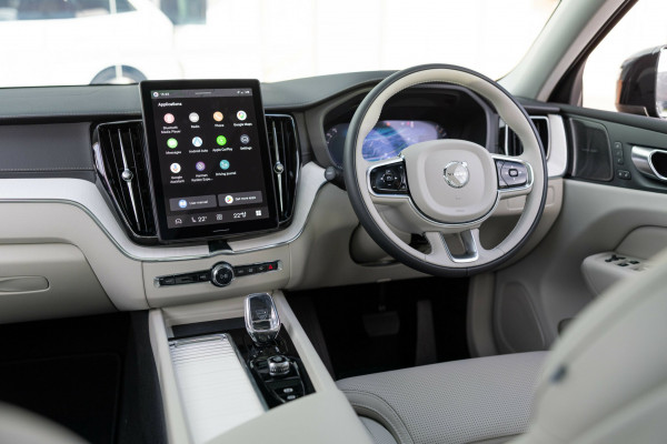 2026 Volvo XC60 UZ Ultra B5 Dark SUV Image 12