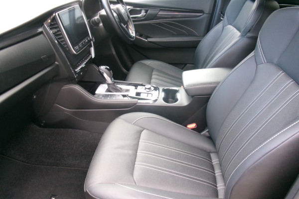 2023 MY24 Isuzu MU-X RJ LS-T SUV Image 14