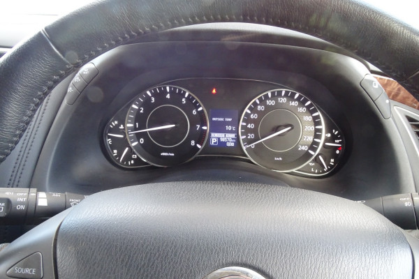 2021 Nissan Patrol Y62 Series 5 Ti SUV Image 17