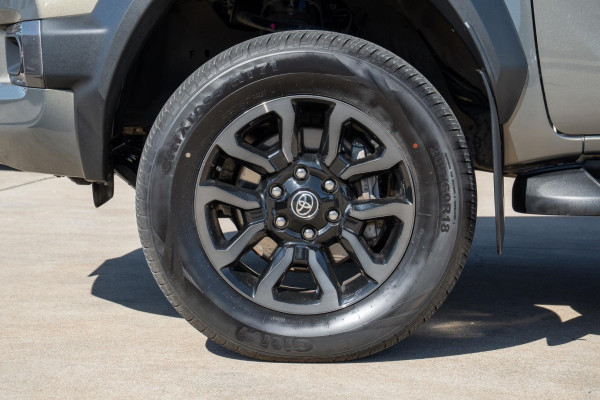2025 Toyota HiLux GUN126R Rogue 48V Ute Image 22