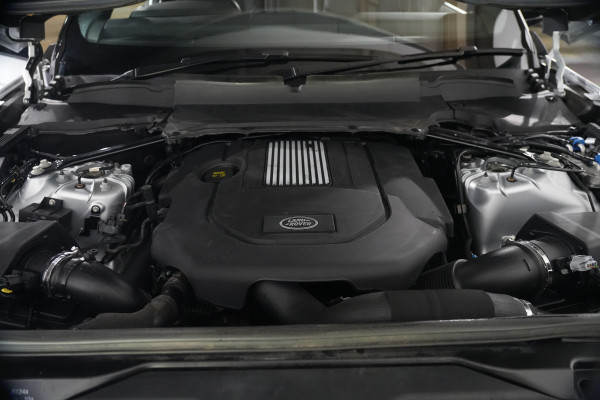 2020 Land Rover Discovery Series 5 Sd6 S SUV Image 32