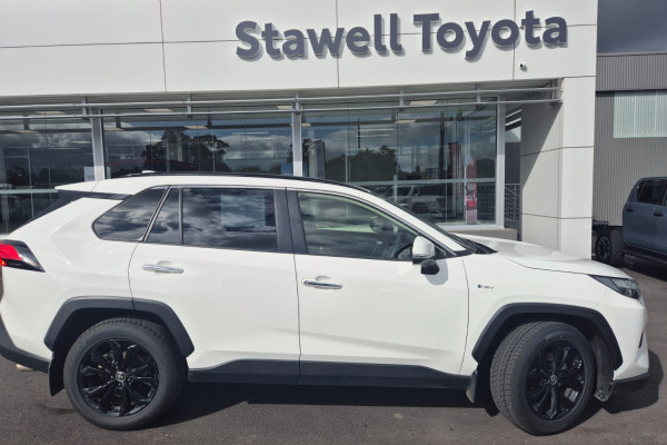 2025 Toyota RAV4 AXAH54R Cruiser SUV Image 14